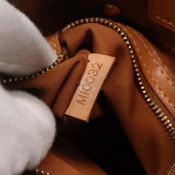 LOUIS VUITTON Monogram Vernis Reade PM Hand Bag Bronze - Picture 13 of 15